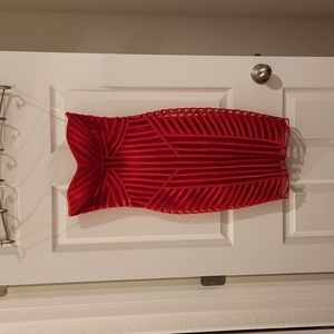 ❤️❤️ RED CACHÉ FITTED DRESS